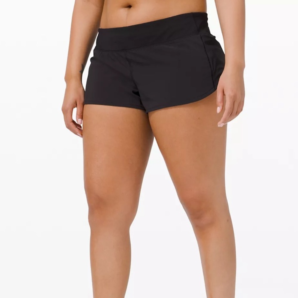 Black speed up shorts lululemon 6 2.5”